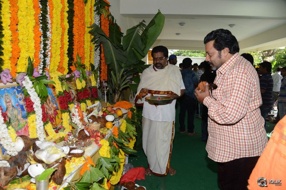 Supreme-Movie-Opening